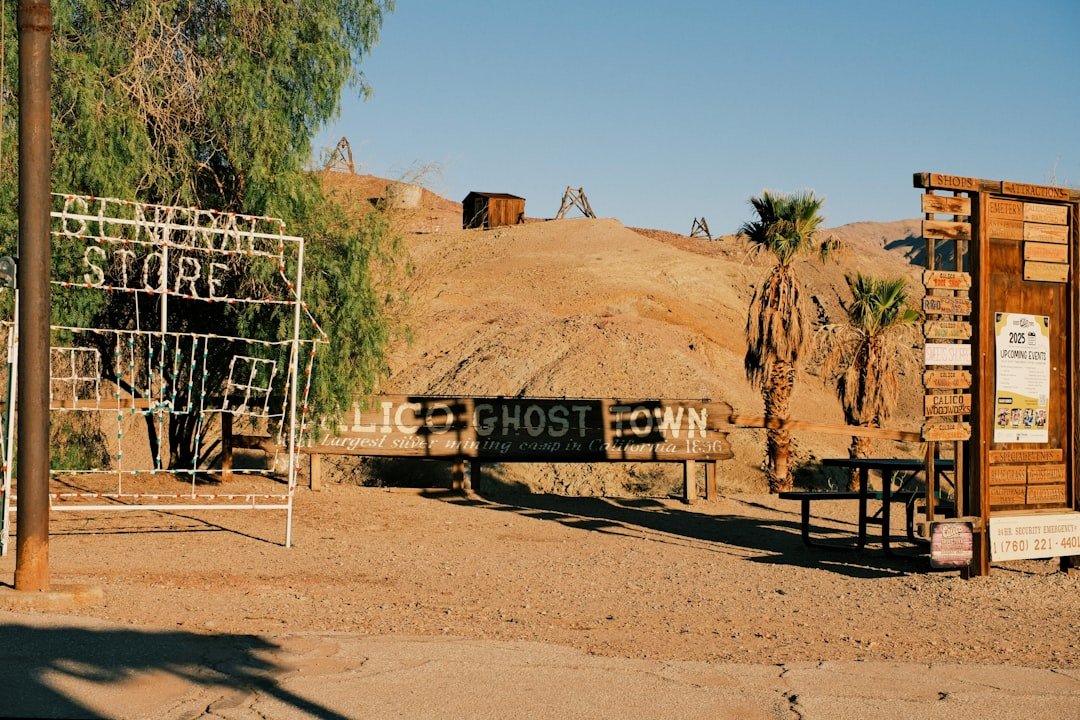 Photo Roadside Attractions